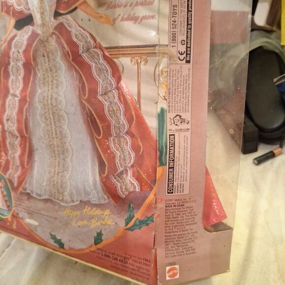 Happy Holidays 1997 Barbie Doll Special Edition Gold Box Hallmark Keepsake - Picture 7 of 8